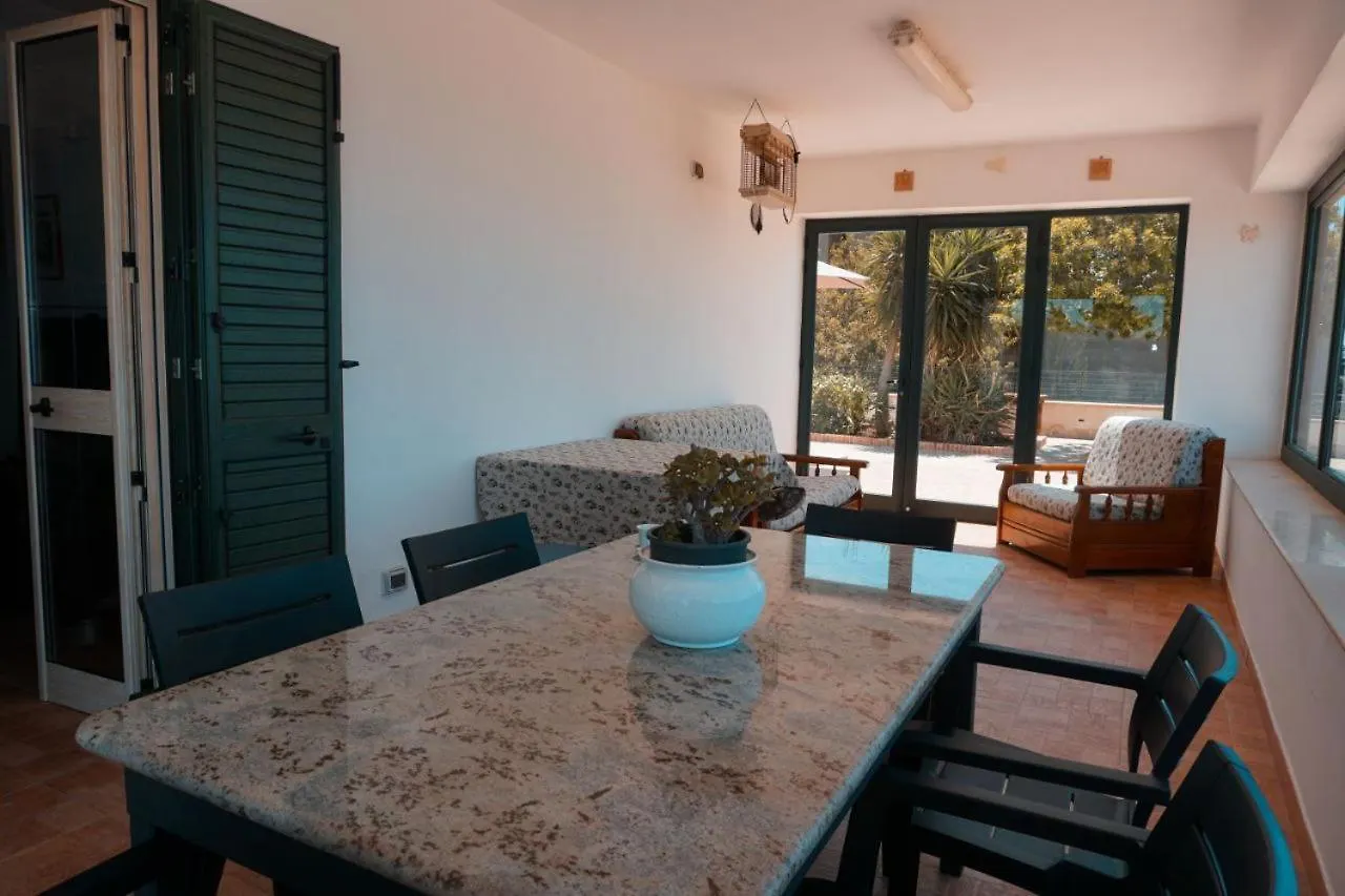 Il Casale Di Bovo Marina Villa Montallegro Italy